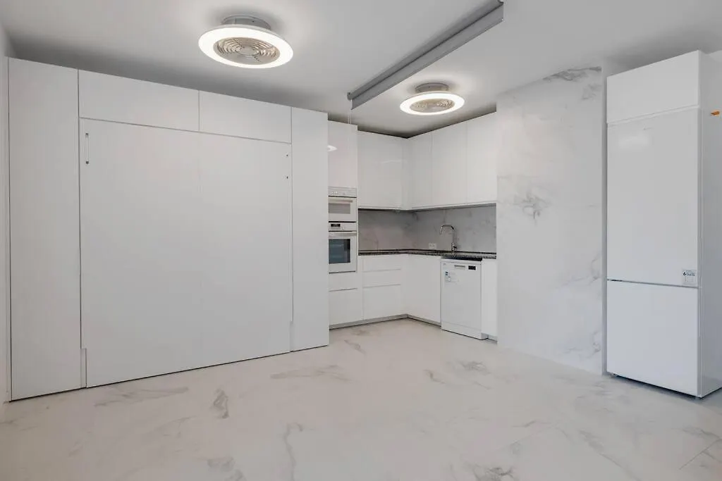 Fabulous 1 Bedroom Flat With Pool At The Golden Mile Marbella 0*,