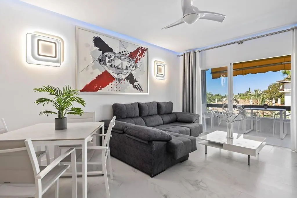 Apartment Fabulous 1 Bedroom Flat With Pool At The Golden Mile Marbella Spain